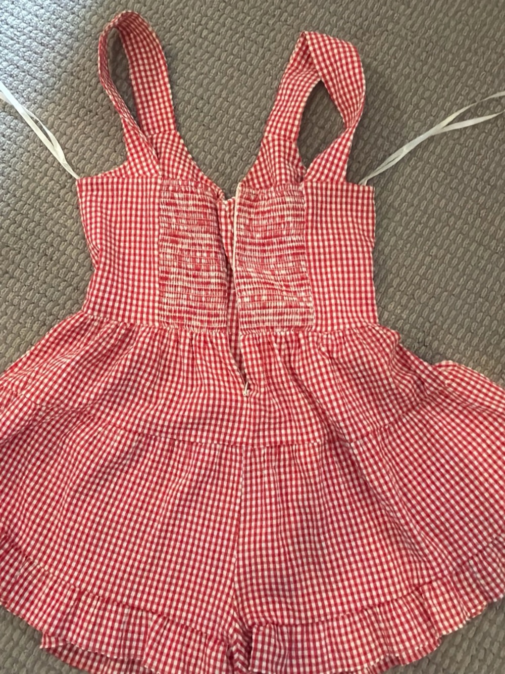 Red Gingham Tiered romper Gianni Bini size Large - Picture 3 of 3